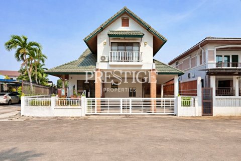 Maison à Pattaya, Thaïlande 4 chambres № 197698