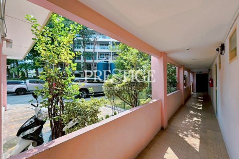 Propriété commerciale à Pattaya, Thaïlande 1500 m2 № 197703 - photo 7