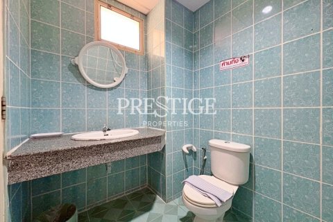 Propriété commerciale à Pattaya, Thaïlande 1500 m2 № 197703 - photo 16
