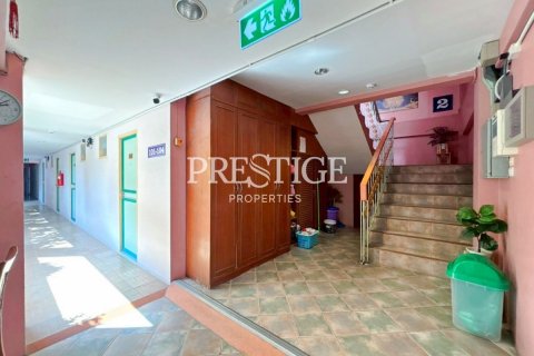 Propriété commerciale à Pattaya, Thaïlande 1500 m2 № 197703 - photo 8