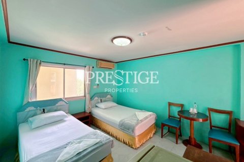 Propriété commerciale à Pattaya, Thaïlande 1500 m2 № 197703 - photo 22
