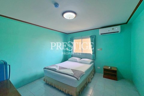 Propriété commerciale à Pattaya, Thaïlande 1500 m2 № 197703 - photo 12