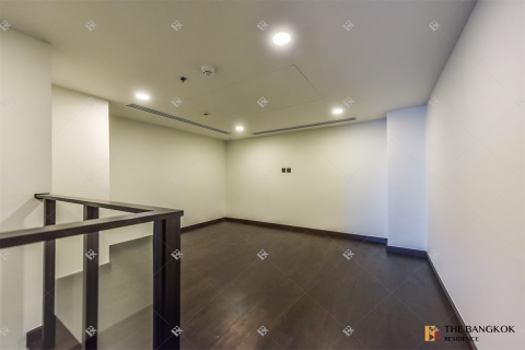 Condominio de 3 dormitorios en Bangkok, Tailandia № 209851 - foto 6