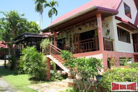 Casa de 3 dormitorios en Phuket, Tailandia № 202600 - foto 3