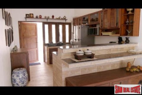 Chalet de 3 dormitorios en Hua Hin, Tailandia № 202597 - foto 4