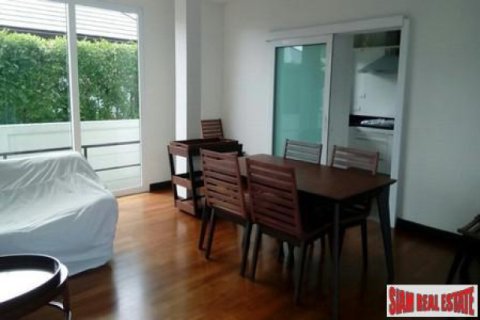 Chalet de 4 dormitorios en Pattaya, Tailandia № 202601 - foto 4