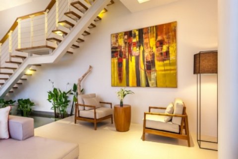 Chalet de 4 dormitorios en Ko Samui, Tailandia № 202599 - foto 4