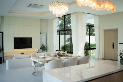 Chalet de 3 dormitorios en Phuket, Tailandia № 162297 - foto 9
