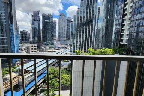 Estudio en el condominio en Khlong Toei, Bangkok, Tailandia № 147886 - foto 12