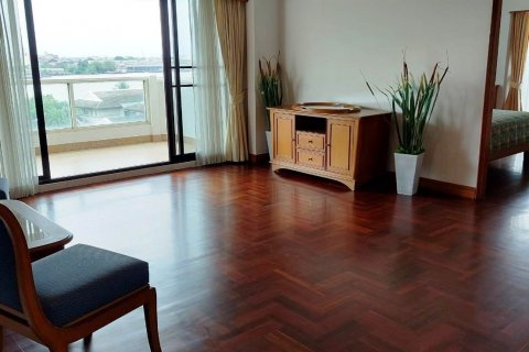 Condominio de 3 dormitorios en Bangkok, Tailandia № 65806 - foto 3