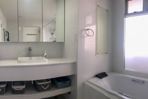 Condominio de 2 dormitorios en Bangkok, Tailandia № 65739 - foto 18