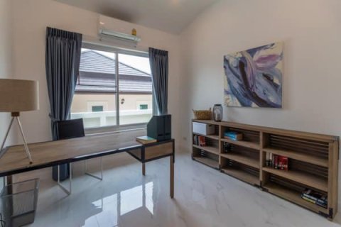 Chalet de 3 dormitorios en Hua Hin, Tailandia № 168496 - foto 14