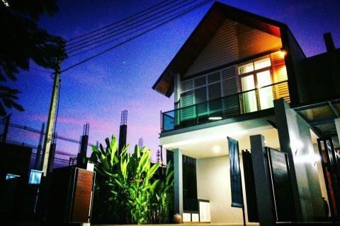 Chalet de 3 dormitorios en Hua Hin, Tailandia № 168491 - foto 2