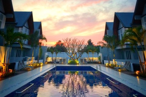 Chalet de 3 dormitorios en Hua Hin, Tailandia № 168491 - foto 3