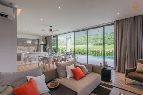 Chalet de 2 dormitorios en Hua Hin, Tailandia № 168497 - foto 7