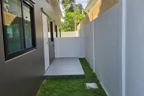 Chalet de 4 dormitorios en Pattaya, Tailandia № 202267 - foto 6