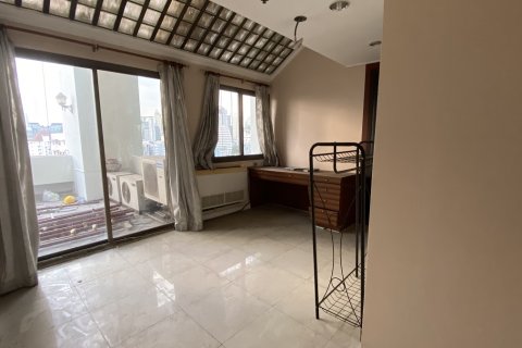 Condo in Khlong Toei, Bangkok, Thailand, 2 bedrooms № 200749 - photo 7