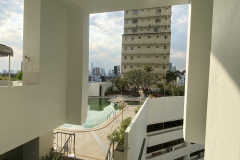 Condo in Khlong Toei, Bangkok, Thailand, 2 bedrooms № 200748 - photo 16