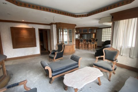 Condo in Khlong Toei, Bangkok, Thailand, 2 bedrooms № 200748 - photo 12