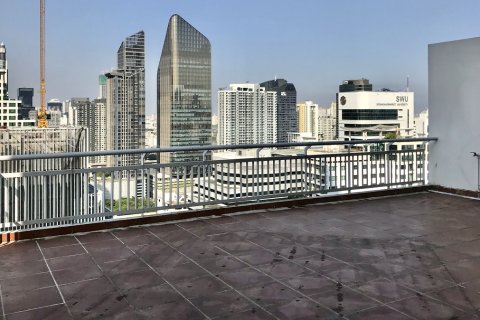 Eigentumswohnung in Watthana, Bangkok, Thailand, 3 Schlafzimmer № 200745 - Foto 3