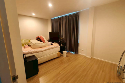 Townhouse in Bangkok, Thailand 4 bedrooms № 189660