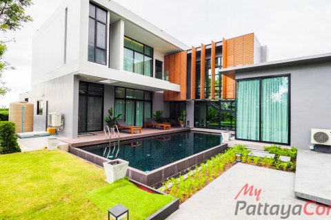 House in Bang Lamung, Thailand 3 bedrooms № 32375 - photo 2