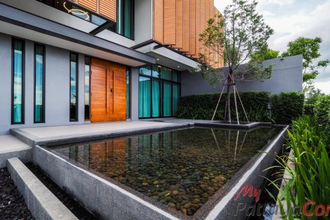 House in Bang Lamung, Thailand 3 bedrooms № 32375 - photo 26