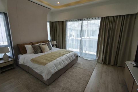 Casa de 3 dormitorios en Pattaya, Tailandia № 155638 - foto 15