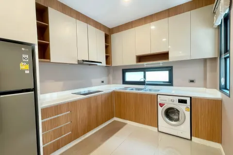 Casa de 3 dormitorios en Pattaya, Tailandia № 155644 - foto 8