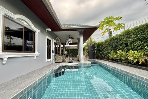 House in Pattaya, Thailand 3 bedrooms № 155641