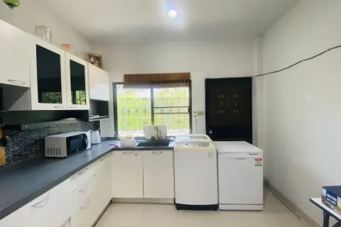 Casa de 3 dormitorios en Pattaya, Tailandia № 155639 - foto 9