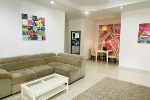 Casa de 3 dormitorios en Pattaya, Tailandia № 155639 - foto 7