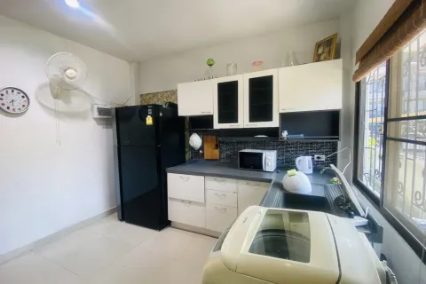 Casa de 3 dormitorios en Pattaya, Tailandia № 155639 - foto 11