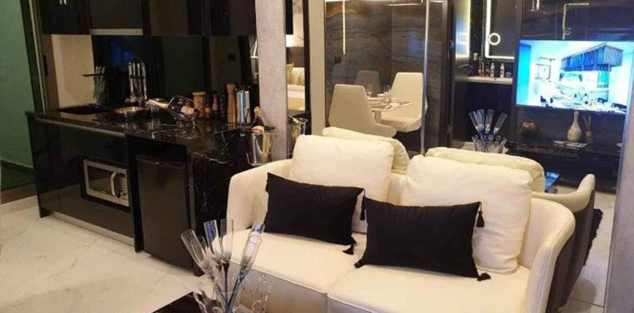 Apartamento de 2 dormitorios en Resell Grand Solair, Pattaya, Tailandia № 171324