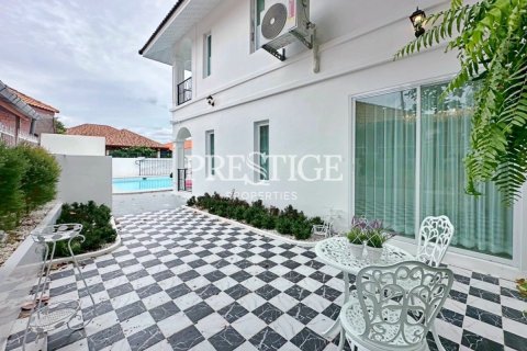 House in Pattaya, Thailand 5 bedrooms № 198002 - photo 30