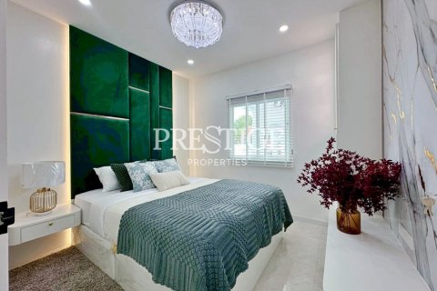 House in Pattaya, Thailand 5 bedrooms № 198002 - photo 26