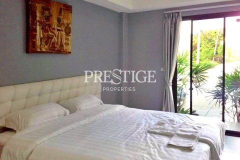 Propriété commerciale à Pattaya, Thaïlande 1000 m2 № 197999 - photo 6