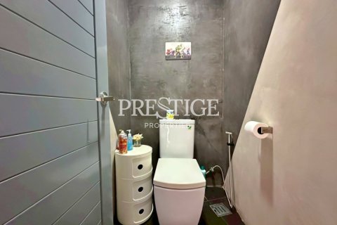Propriété commerciale à Pattaya, Thaïlande 1000 m2 № 197999 - photo 8