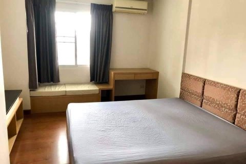 Estudio en el condominio en Khlong Toei, Bangkok, Tailandia № 150204 - foto 4