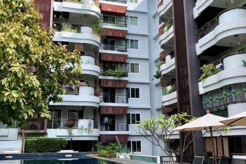 Estudio en el condominio en Khlong Toei, Bangkok, Tailandia № 150204 - foto 10