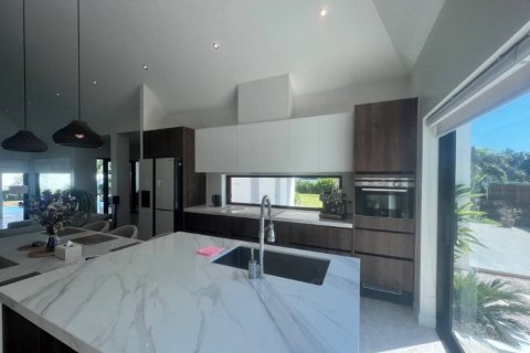 Chalet de 3 dormitorios en Pran Buri, Tailandia № 155285 - foto 9