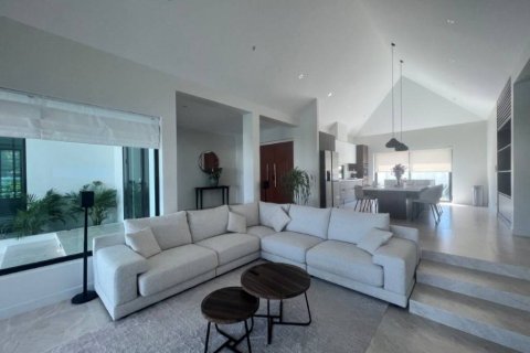 Chalet de 3 dormitorios en Pran Buri, Tailandia № 155285 - foto 3