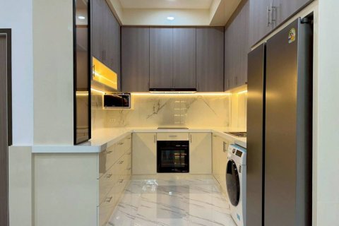 Chalet de 3 dormitorios en Pattaya, Tailandia № 155284 - foto 9
