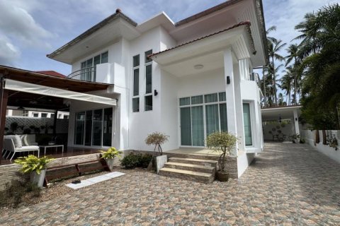 Villa in Surat Thani, Thailand 6 Schlafzimmer № 134535