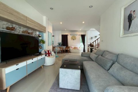 Chalet de 5 dormitorios en Hua Hin, Tailandia № 134531 - foto 5