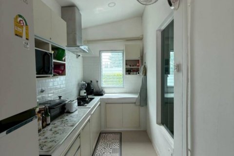 Chalet de 5 dormitorios en Hua Hin, Tailandia № 134531 - foto 10