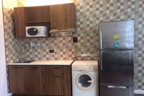 Condominio de 1 dormitorio en Bangkok, Tailandia № 144055 - foto 4