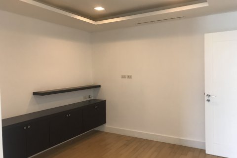 Condominio de 2 dormitorios en Bangkok, Tailandia № 144053 - foto 7