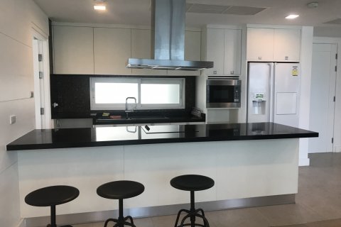Condominio de 1 dormitorio en Bangkok, Tailandia № 144052 - foto 5