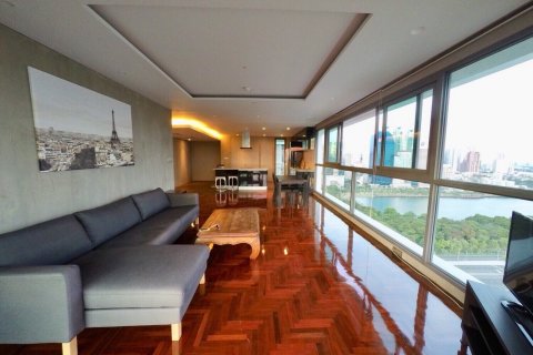 Condo à Bangkok, Thaïlande, 2 chambres  № 144050
